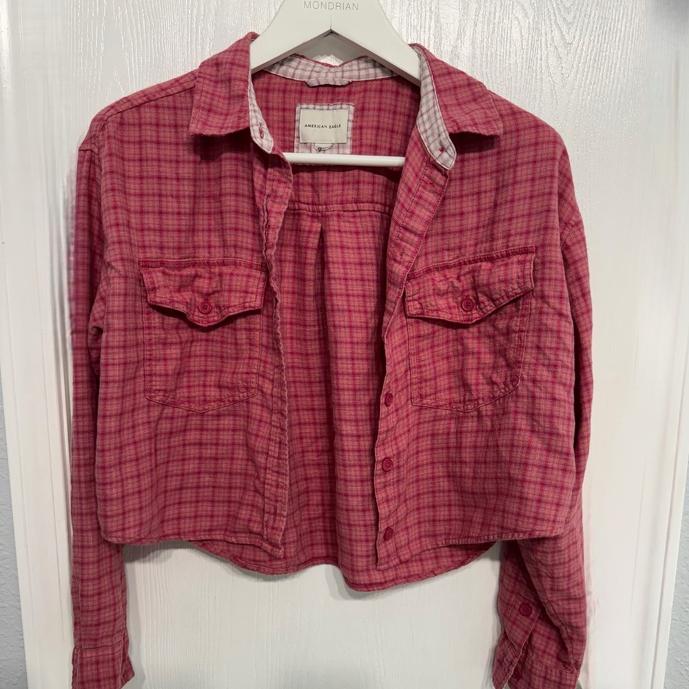 American Eagle cropped flannel